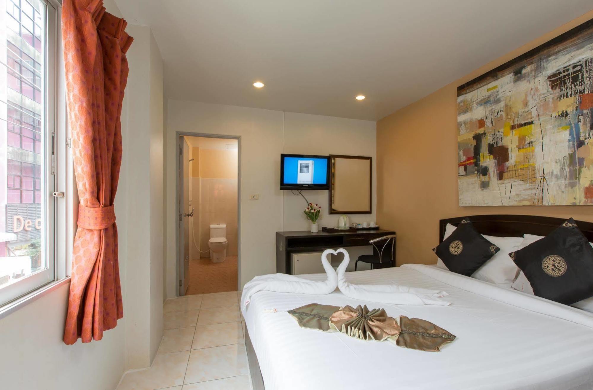 Hotel Cool Sea House Patong Exterior foto