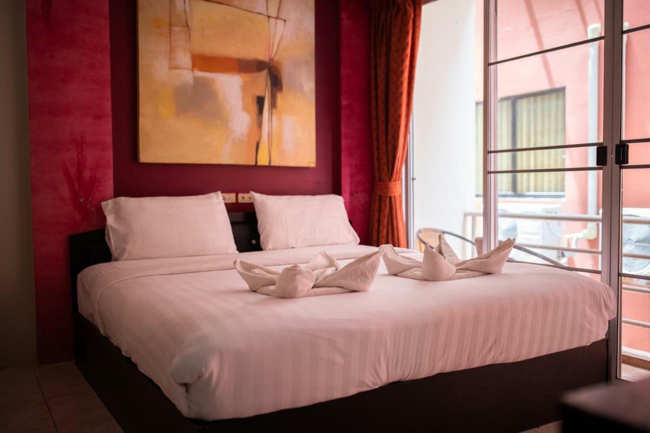 Hotel Cool Sea House Patong Exterior foto